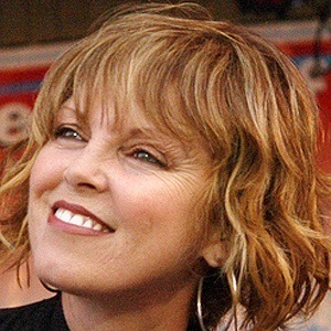 Pat Benatar - Bio, Family, Trivia | Famous Birthdays