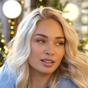 Patricia Ström Headshot 3 of 4