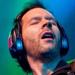Paul Gilbert - Bio, Family, Trivia | Famous Birthdays