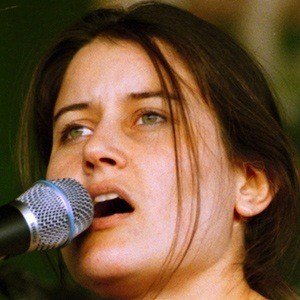 Paula Cole - Bio, Family, Trivia | Famous Birthdays