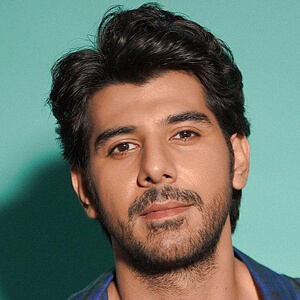 Pavail Gulati Headshot 2 of 6