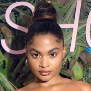 jovipena Headshot 8 of 10