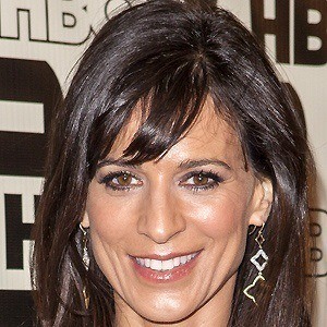 Perrey Reeves Headshot 2 of 7