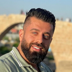 Peshawa Barznji Headshot 3 of 6