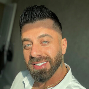Peshawa Barznji Headshot 5 of 6