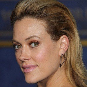 Peta Murgatroyd Headshot 9 of 10