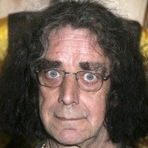 Peter Mayhew Headshot 9 of 10