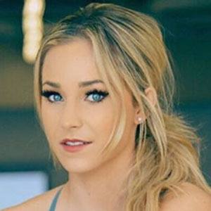 Peyton Mabry Headshot 3 of 10