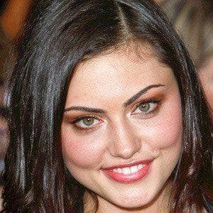 Phoebe Tonkin at age 22