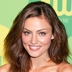 Phoebe Tonkin at age 23