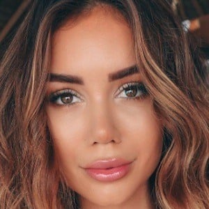 Pia Muehlenbeck Headshot 4 of 10