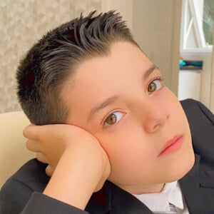 Piero Start Headshot 2 of 6