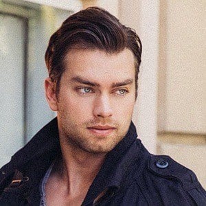 Pierson Fode Headshot 8 of 10