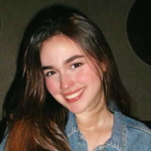 Pily Useche Headshot 5 of 7