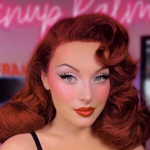 Pinup Palmer Headshot 4 of 7