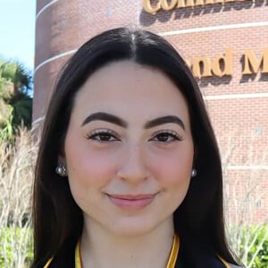 pointless.makeup Headshot 2 of 6