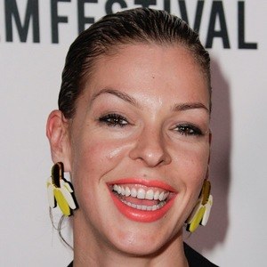 Pollyanna McIntosh Headshot 3 of 10