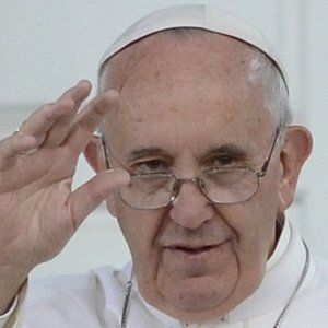 Papa Francisco Headshot