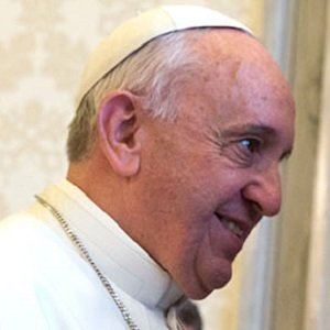 Papa Francisco Headshot