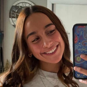 Preslie Stewart Headshot 3 of 5