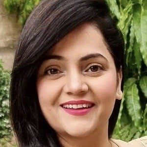 Priyanka Tiwari Headshot 6 of 10