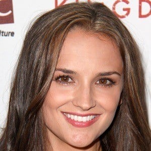 Rachael Leigh Cook Headshot 10 of 10