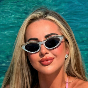 Rachel Altenburg Headshot 6 of 10