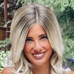 Rachel Gomber Headshot 4 of 10