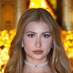 Rachel Kaelin Headshot 2 of 11