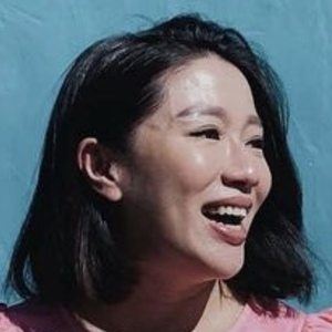 Rachel Lim Headshot 10 of 10