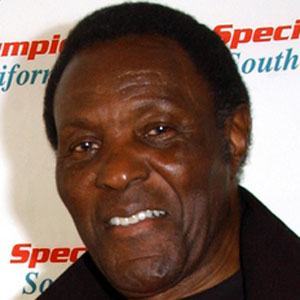Rafer Johnson - Bio, Family, Trivia | Famous Birthdays
