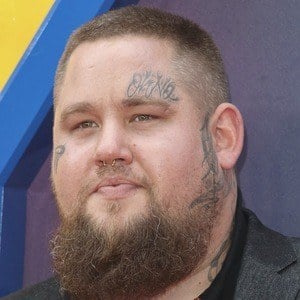 Rag'n'Bone Man Headshot 5 of 5