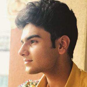 Raghav Dhir Headshot 4 of 5