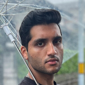 Rahul Kamat Headshot 4 of 6