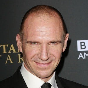 Ralph Fiennes Headshot 6 of 10