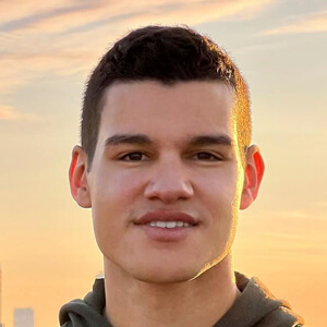 Ramon Daniel Headshot 2 of 7