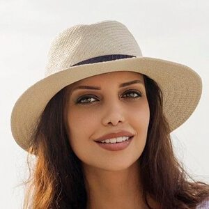Randa Hafez Headshot 6 of 7