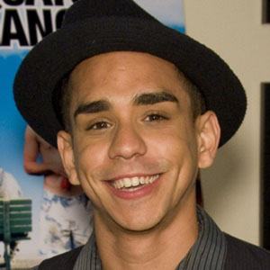 Ray Santiago - Bio, Family, Trivia | Famous Birthdays
