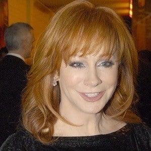 Reba McEntire Headshot 5 of 7