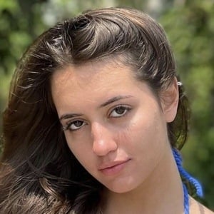 Rebeca Farinelli at age 19