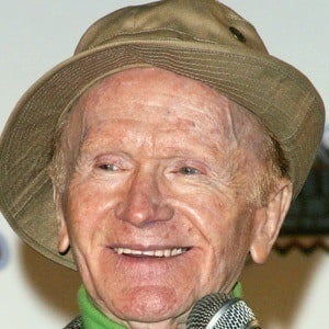 Red Buttons Headshot