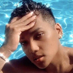 Reggie Castro Headshot 8 of 10