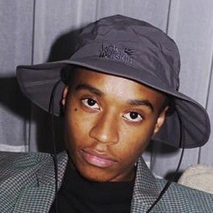 Rejjie Snow Headshot 9 of 10