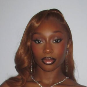 Renée Downer Headshot 4 of 9