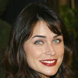 Rena Sofer Headshot 3 of 4