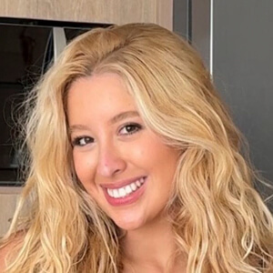 Renata Lima Headshot 4 of 4