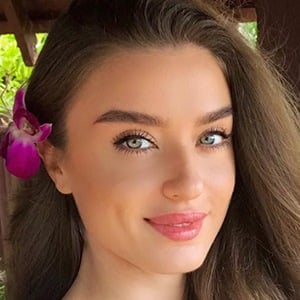 Rene Borisova Headshot 4 of 6