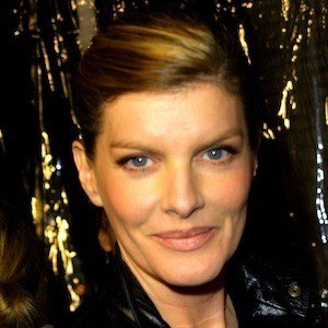 Rene Russo Headshot 7 of 9