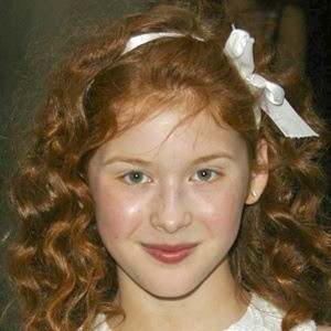 Renee Olstead - Bio, Family, Trivia | Famous Birthdays