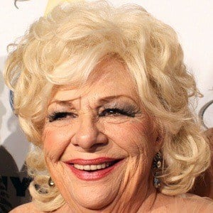 Renee Taylor Headshot 4 of 5